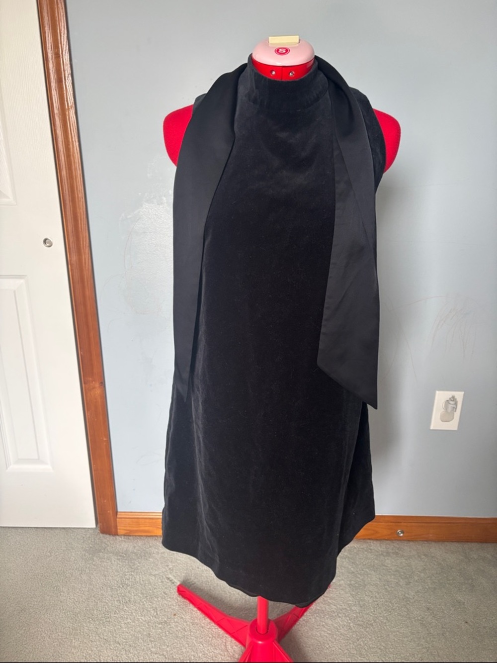 Vineyard Vines Black Velvet Sleeveless Mini Dress